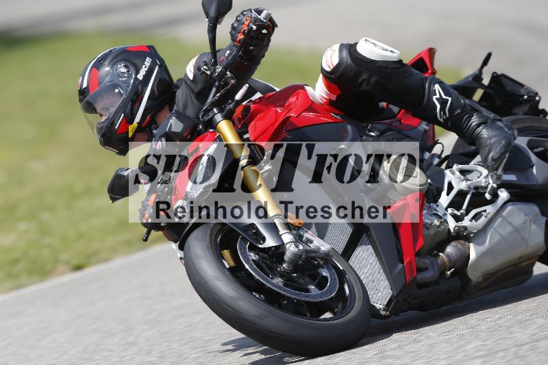 /27 12.06.2025 Ducati Schweiz Trackday Warmup  ADR/gelb-jeaune/ohne